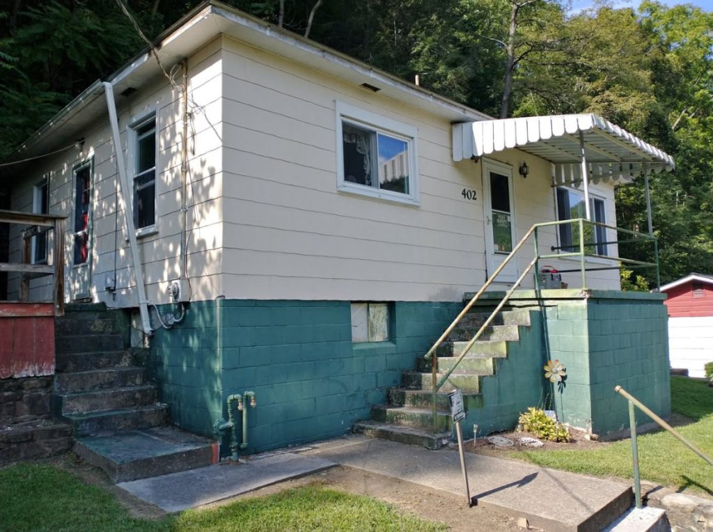 Wholesale Deal in Mullens, WV
